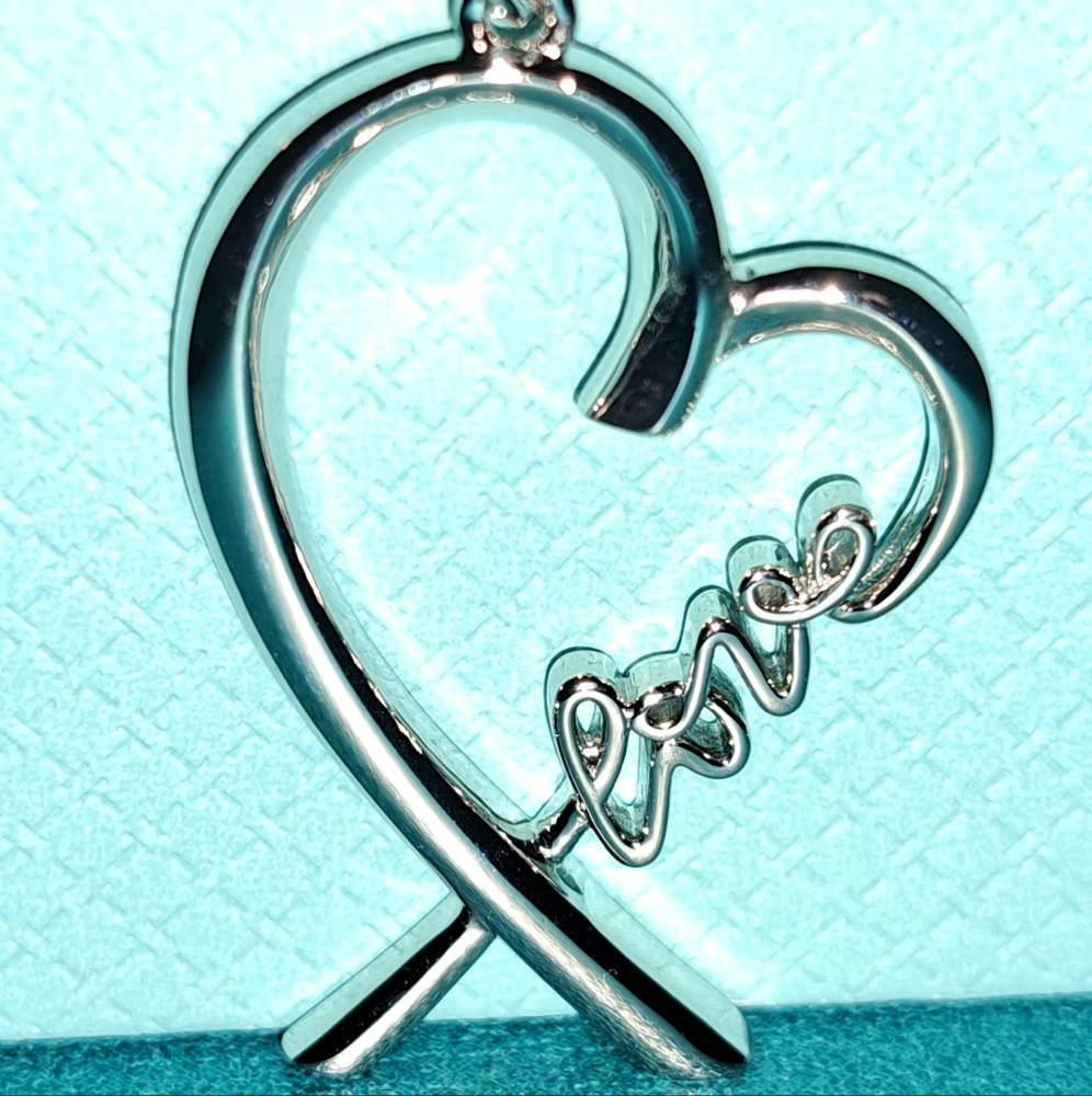 Tiffany & Co Paloma Picasso LOVE necklace